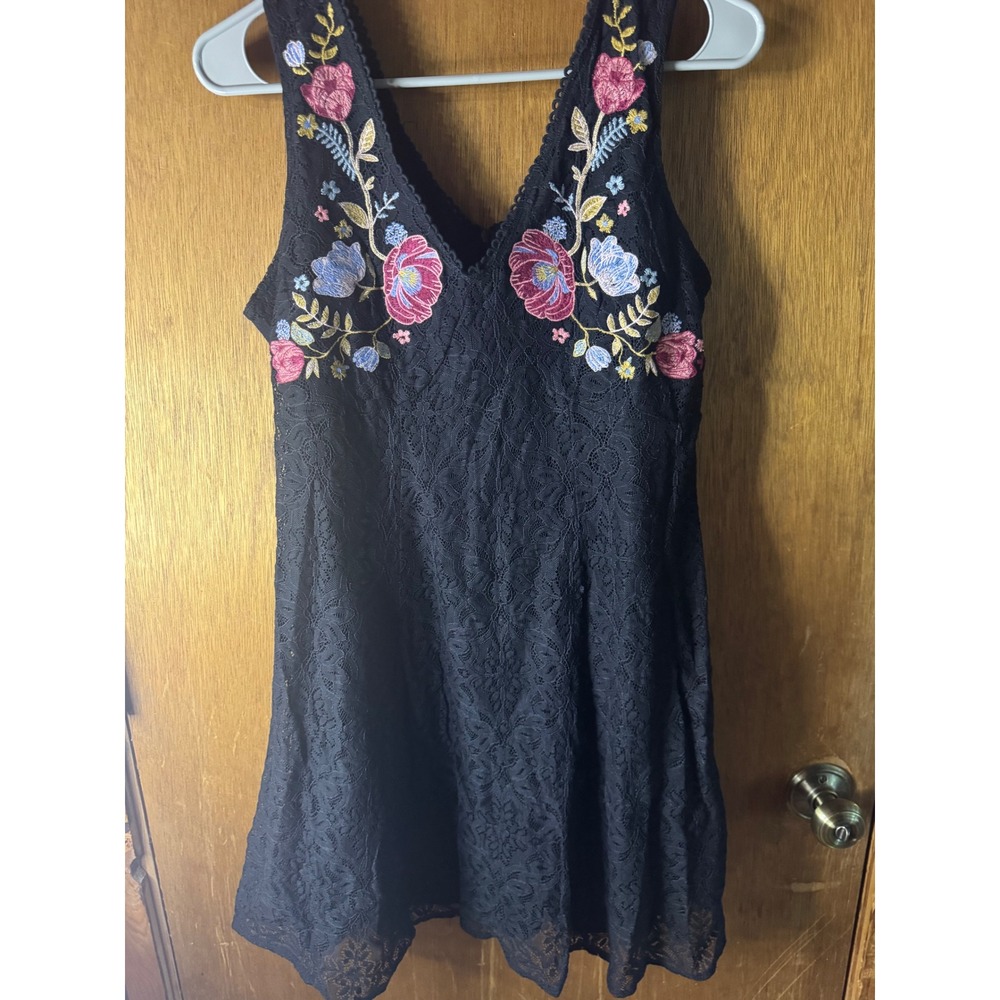 Xhilaration Black Lace Floral Embroidered V-Neck Mini Dress Womens Medium Boho